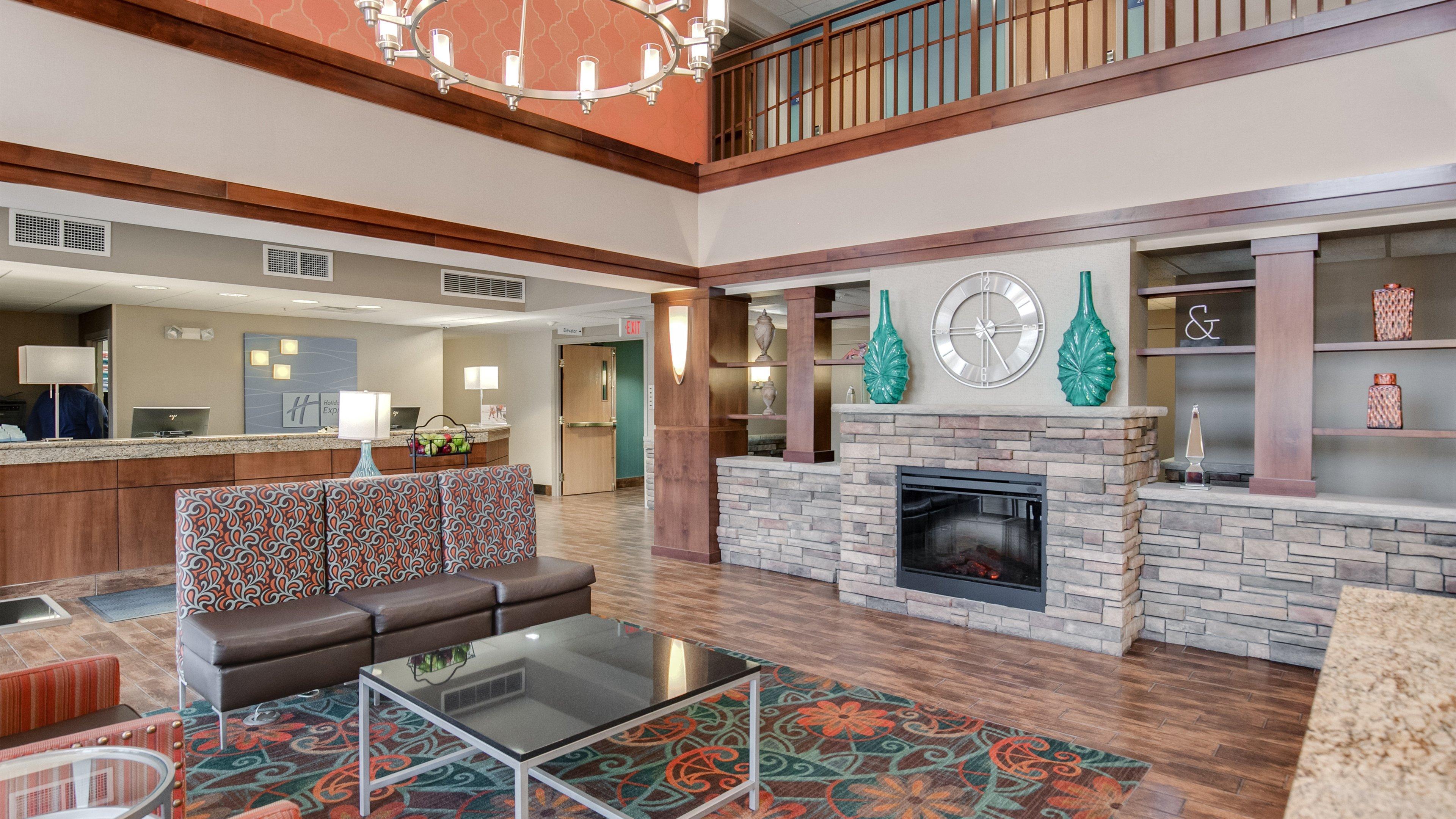 Holiday Inn Express And Suites St. Cloud By Ihg Exterior photo
